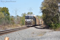 NS 7665 approaches Control Point Greendale, Lexington, KY